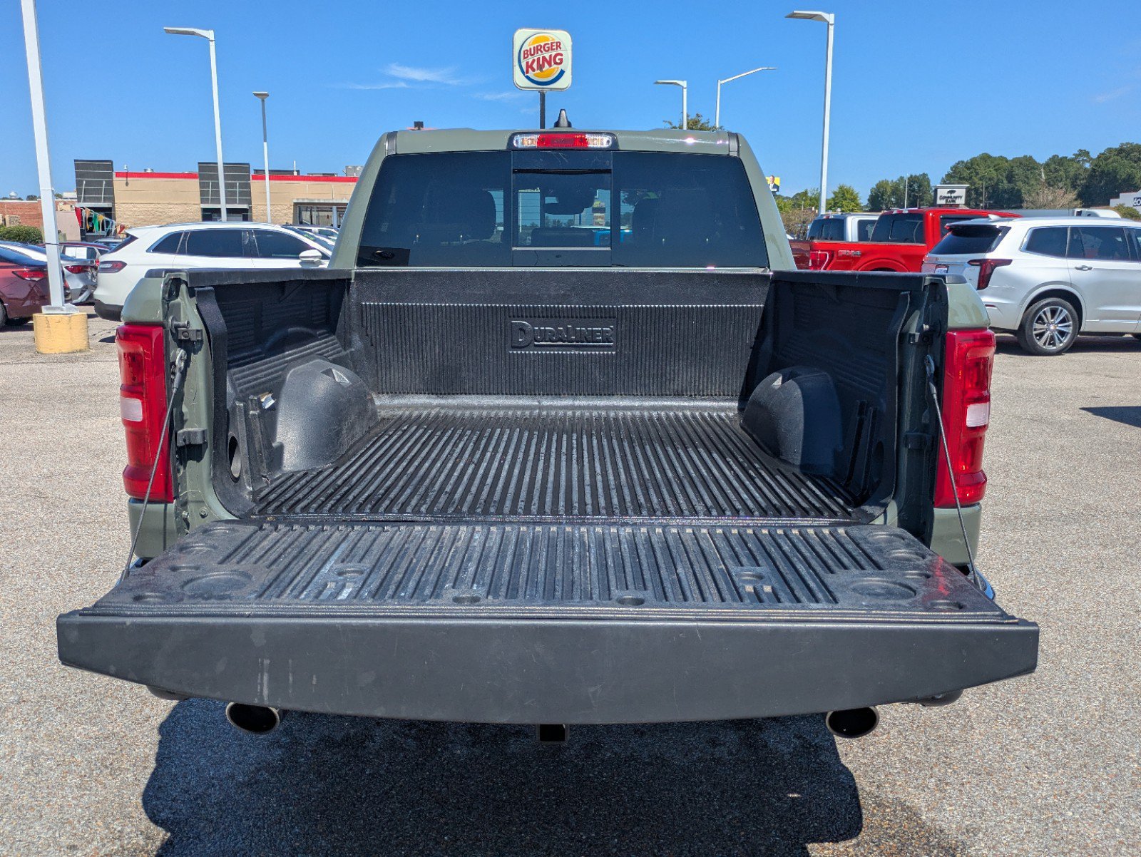 Used 2026 RAM 1500 Laramie AWD/4WD image 7