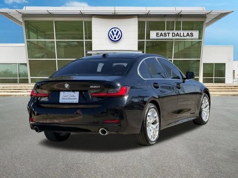 Used 2025 BMW 330i Sedan image 4