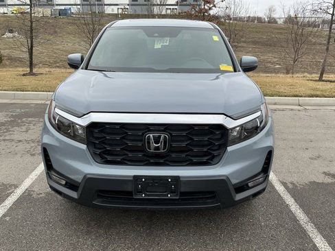 Used 2023 Honda Passport EX-L image 2