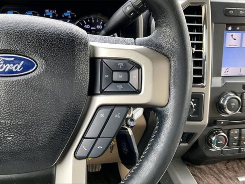 Used 2017 Ford F350 Lariat w/ Tow Technology Bundle image 26