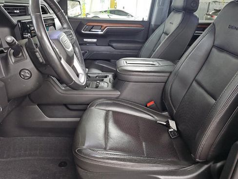 Used 2022 GMC Sierra 1500 Denali w/ Denali Reserve Package AWD/4WD image 12