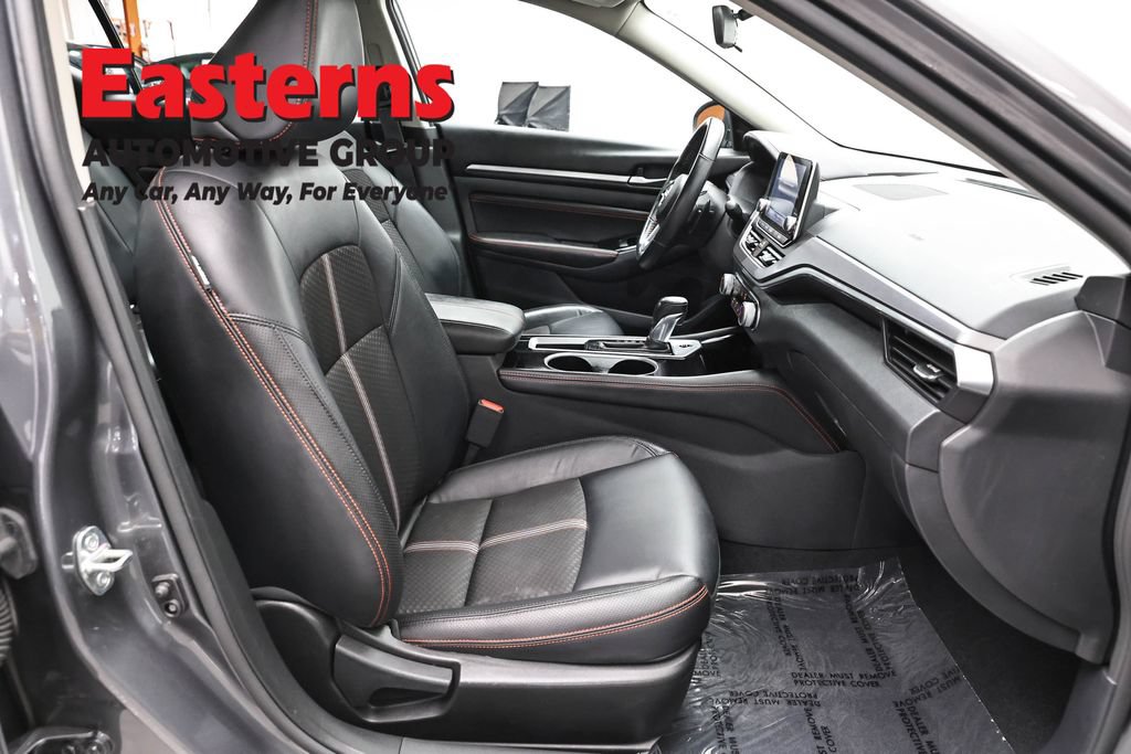 Used 2023 Nissan Altima 2.5 SR FWD image 26