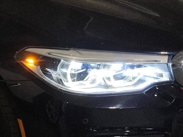 Used 2017 BMW 540i xDrive AWD/4WD image 4