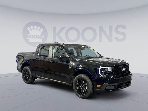 New 2025 Ford Maverick Lariat w/ Black Appearance Package image 10