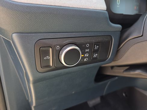 Used 2025 Ford Maverick XLT w/ Equipment Group 302A AWD/4WD image 17