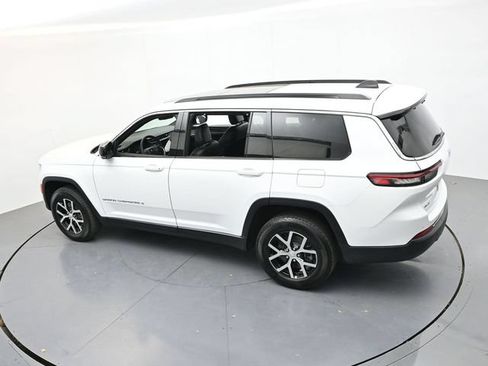 Used 2024 Jeep Grand Cherokee L Limited w/ Luxury Tech Group II AWD/4WD image 22
