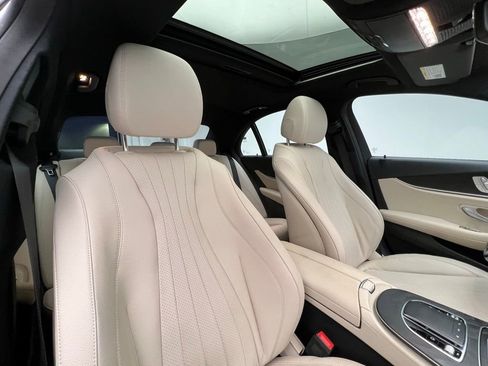 Used 2023 Mercedes-Benz E 350 4MATIC Sedan image 7