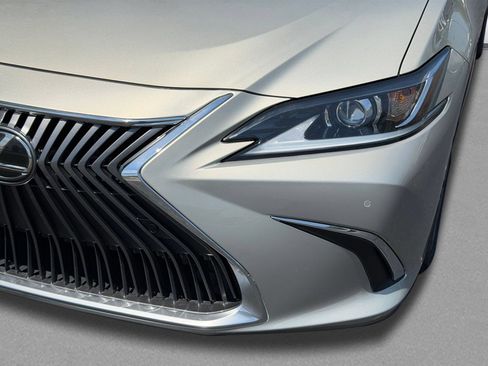 Certified 2021 Lexus ES 350 w/ Premium Package FWD image 12