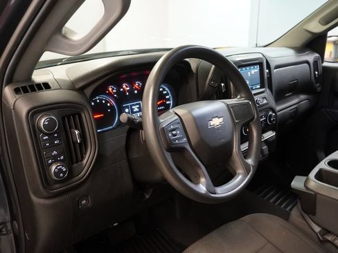 Used 2020 Chevrolet Silverado 1500 Custom w/ Custom Value Package AWD/4WD image 6
