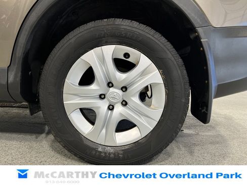 Used 2013 Toyota RAV4 LE FWD image 29