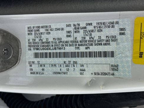 Used 2020 Ford Escape SE image 39