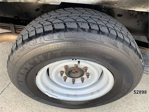 Used 2014 Ford E-350 and Econoline 350 Super Duty RWD image 27
