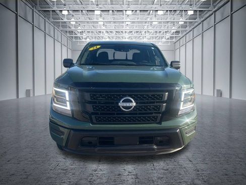 Used 2024 Nissan Titan SV w/ SV Bronze Edition Package RWD image 2