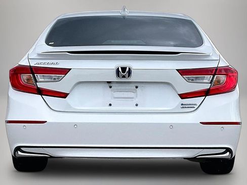 Used 2021 Honda Accord Touring image 6