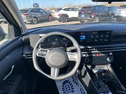New 2026 Hyundai Tucson SEL AWD/4WD image 12