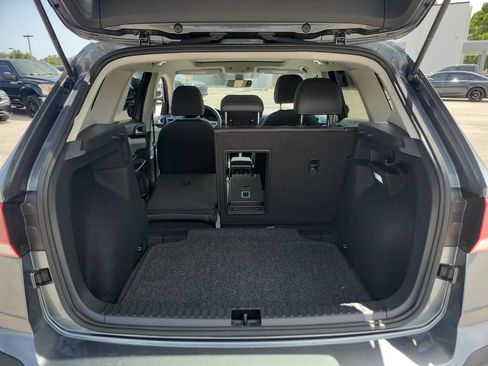 Certified 2024 Volkswagen Taos SE w/ Panoramic Sunroof Package FWD image 14