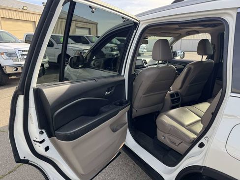 Used 2016 Honda Pilot Touring image 23