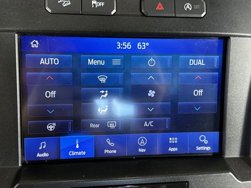 Used 2019 Ford F150 Lariat w/ Equipment Group 502A Luxury image 23