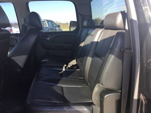 Used 2013 Chevrolet Silverado 2500 LTZ w/ LTZ Plus Package image 12