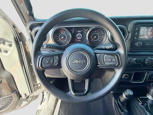 Used 2021 Jeep Wrangler Unlimited Sport AWD/4WD image 37
