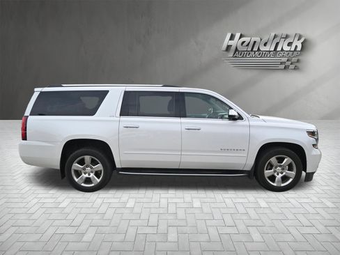 Used 2016 Chevrolet Suburban LTZ RWD image 10