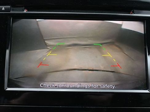 Used 2019 Nissan Rogue SV FWD image 18