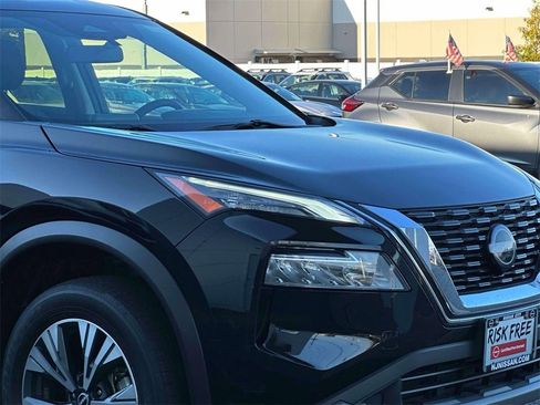Certified 2023 Nissan Rogue SV image 8