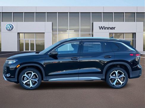 New 2025 Volkswagen Tiguan SE image 2