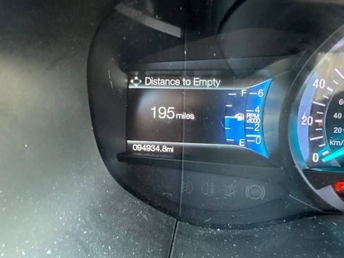 Used 2018 Ford Edge SEL w/ Equipment Group 201A FWD image 9