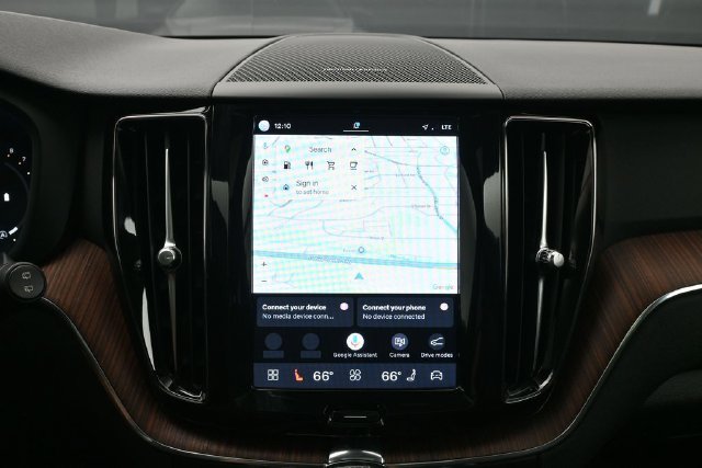 Used 2024 Volvo XC60 B5 Plus w/ Protection Package Premier AWD/4WD image 15