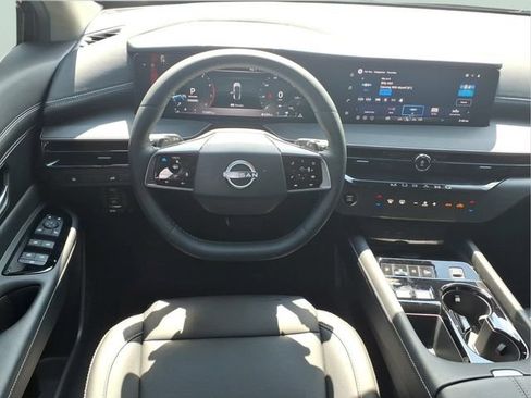 Used 2026 Nissan Murano SV AWD/4WD image 5
