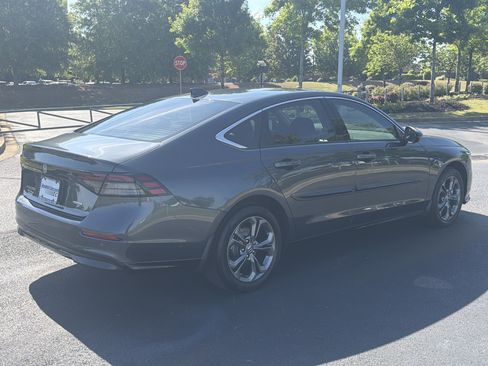 Certified 2024 Honda Accord EX-L image 9