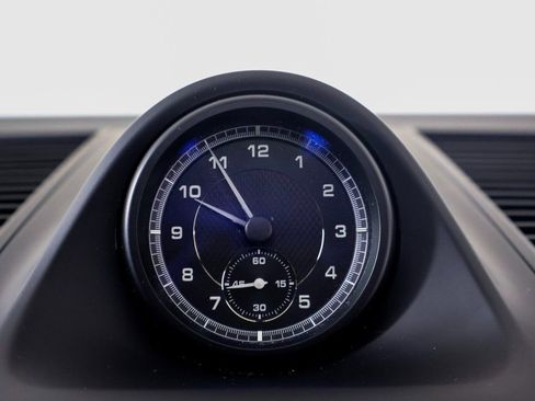 Used 2025 Porsche Macan image 15