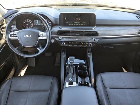 Used 2022 Kia Telluride EX w/ EX Premium Package image 16