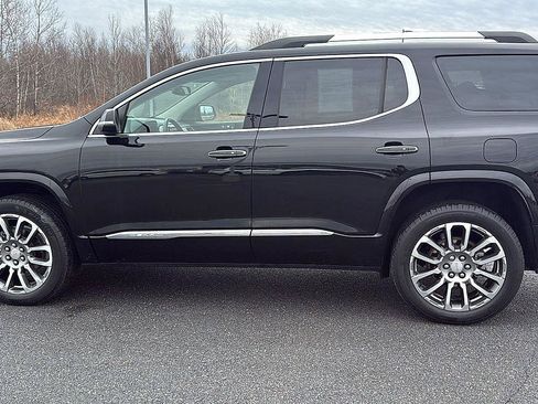 Used 2022 GMC Acadia Denali AWD/4WD image 12