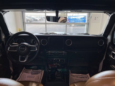 Used 2022 Jeep Wrangler Unlimited Rubicon 4xe w/ Cold Weather Group image 12