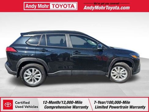 Certified 2025 Toyota Corolla Cross LE image 8