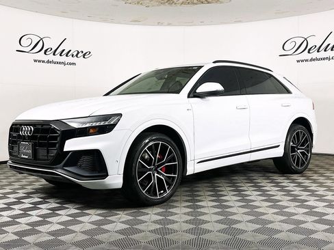 Used 2020 Audi Q8 Premium Plus w/ Premium Plus Package AWD/4WD image 3