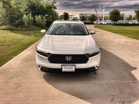 Used 2024 Honda Accord EX image 7