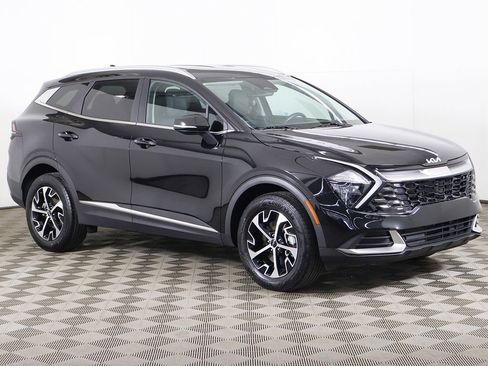 Used 2023 Kia Sportage EX AWD/4WD image 2