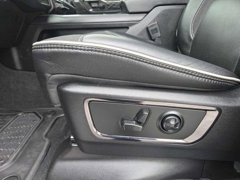 Used 2025 RAM 1500 Limited w/ Body Color Bumper Group AWD/4WD image 24