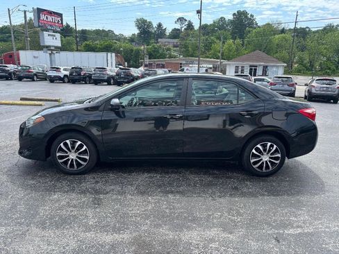 Used 2019 Toyota Corolla LE FWD image 6
