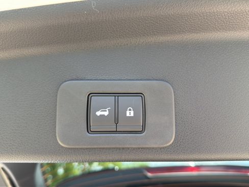 New 2026 Nissan Murano Platinum w/ Cargo Package AWD/4WD image 17