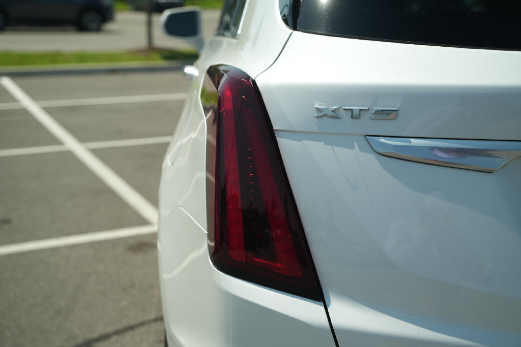 Used 2020 Cadillac XT5 Premium Luxury AWD/4WD image 43