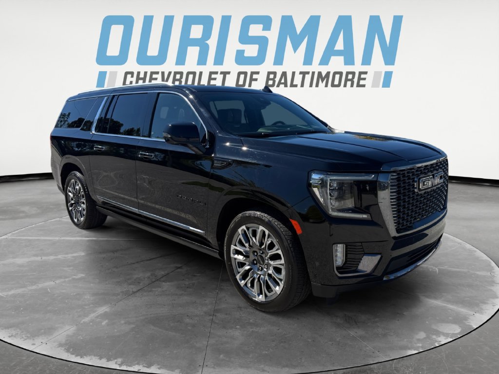 Used 2023 GMC Yukon XL Denali Ultimate AWD/4WD image 1