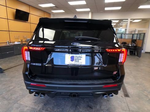 Used 2025 Ford Explorer ST w/ Sun And Sound Package AWD/4WD image 6