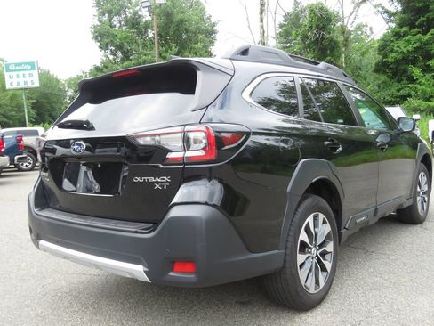 Used 2023 Subaru Outback Limited XT AWD/4WD image 5