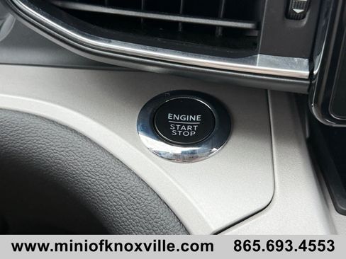 Used 2023 Ford Explorer XLT w/ Equipment Group 202A AWD/4WD image 26