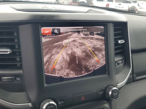 Used 2024 RAM 2500 Big Horn w/ Bed Utility Group image 21