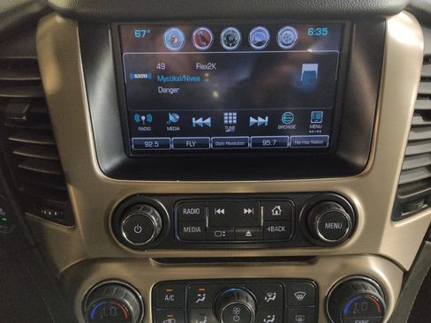 Used 2019 GMC Yukon XL Denali w/ Denali Ultimate Package AWD/4WD image 25
